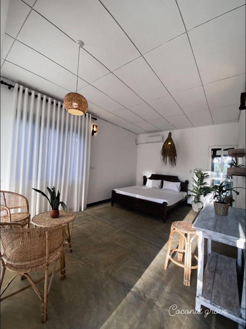 Hotel Coconut Grove - Midigama East Zewnętrze zdjęcie