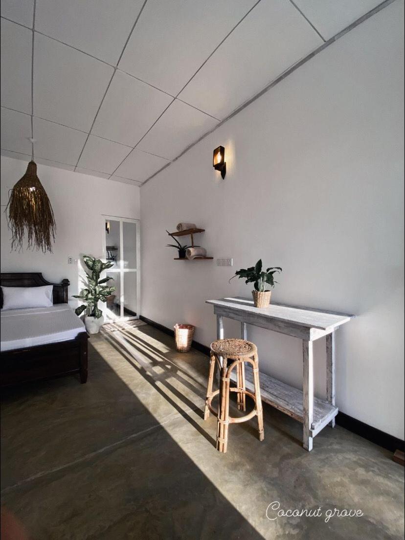 Hotel Coconut Grove - Midigama East Zewnętrze zdjęcie