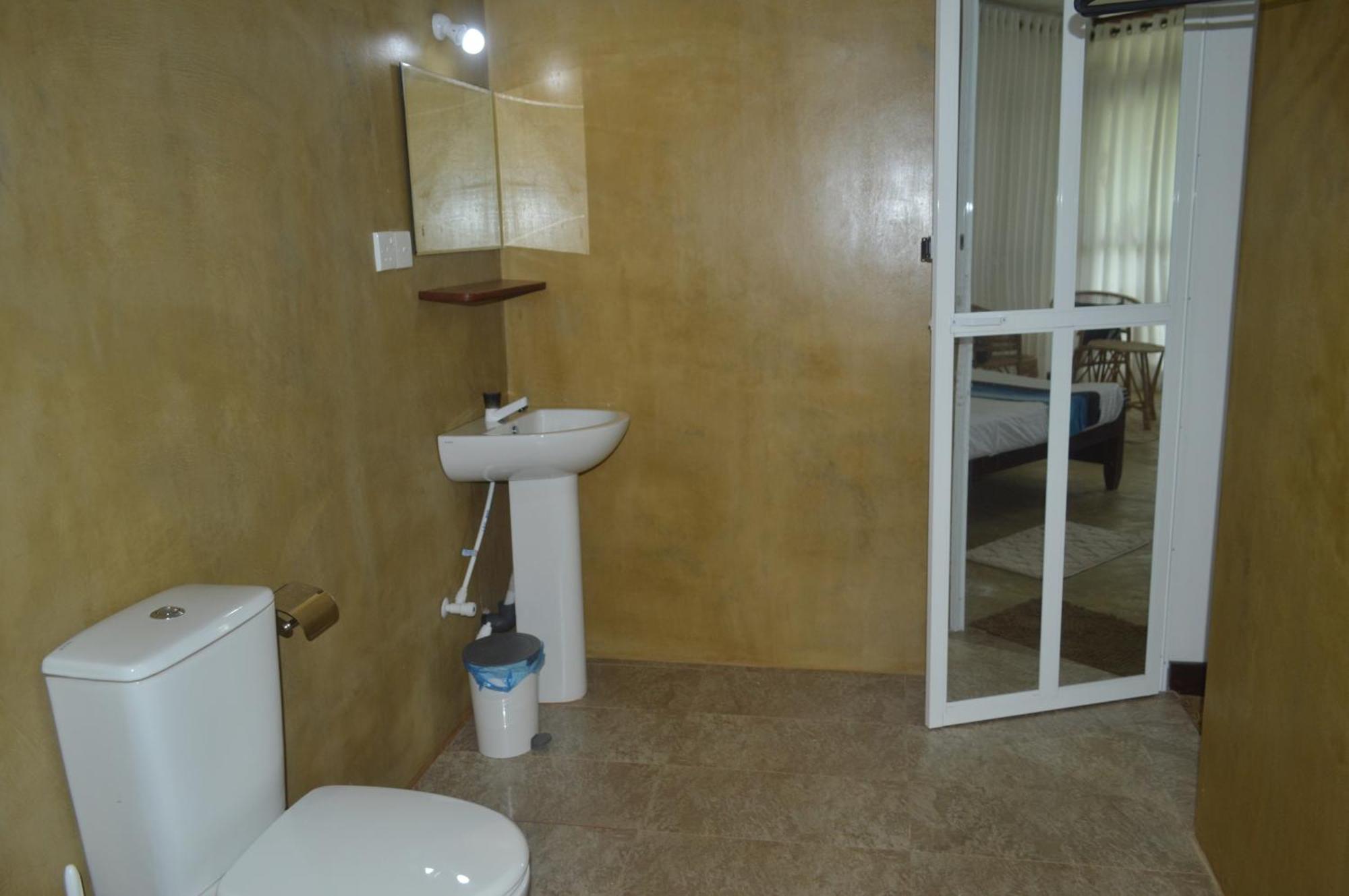 Hotel Coconut Grove - Midigama East Zewnętrze zdjęcie
